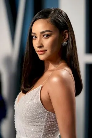 Shay Mitchell OnlyFans Leaked Free Thumbnail Picture - #3aFSBIrAQi