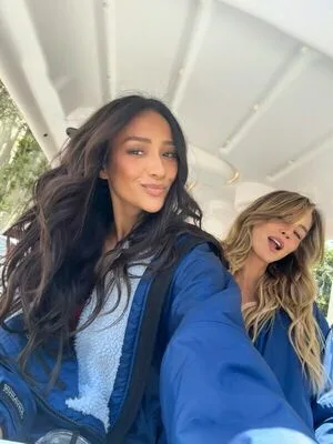Shay Mitchell OnlyFans Leaked Free Thumbnail Picture - #BU55tXNNxr