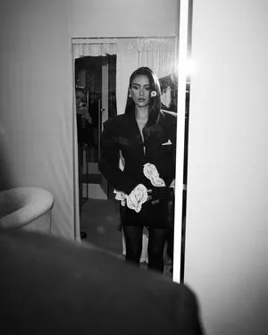 Shay Mitchell OnlyFans Leaked Free Thumbnail Picture - #D2d8RZSpAc