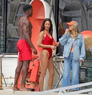 Shay Mitchell OnlyFans Leaked Free Thumbnail Picture - #OAcwHGmgRK