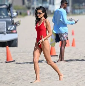 Shay Mitchell OnlyFans Leaked Free Thumbnail Picture - #OanQbaxmNd
