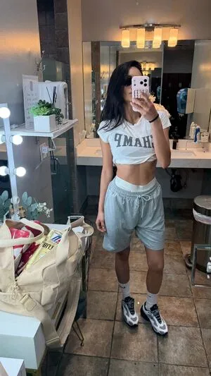 Shay Mitchell OnlyFans Leaked Free Thumbnail Picture - #TdJHVZj9L9