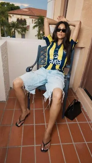 Shay Mitchell OnlyFans Leaked Free Thumbnail Picture - #ZaOz4w5BvI