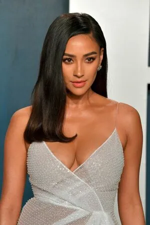 Shay Mitchell OnlyFans Leaked Free Thumbnail Picture - #bibqnzHio3