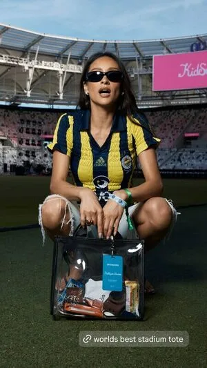 Shay Mitchell OnlyFans Leaked Free Thumbnail Picture - #h8iyZqgDvO