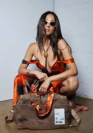 Shay Mitchell OnlyFans Leaked Free Thumbnail Picture - #o3Lzu3VklF