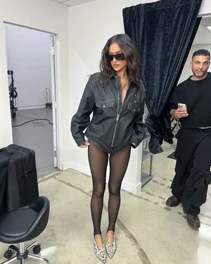 Shay Mitchell OnlyFans Leaked Free Thumbnail Picture - #xjoGsqkDD0