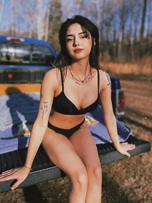 Shea Briar Thumbnail Picture