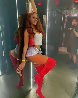 Sheissyncere OnlyFans Leaked Free Thumbnail Picture - #8O1KdcUIGo