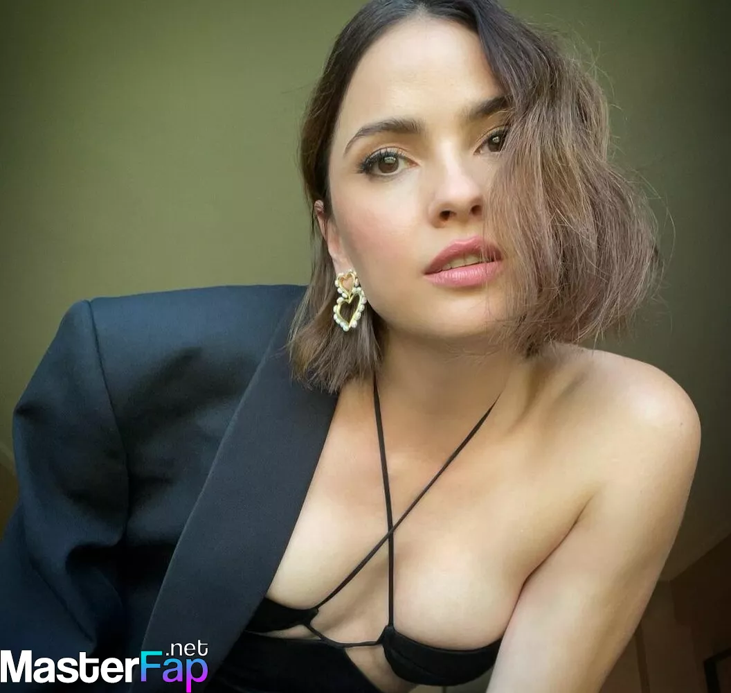 Shelley Hennig Nude OnlyFans Leak Picture DXkeKI0vyt | MasterFap.net