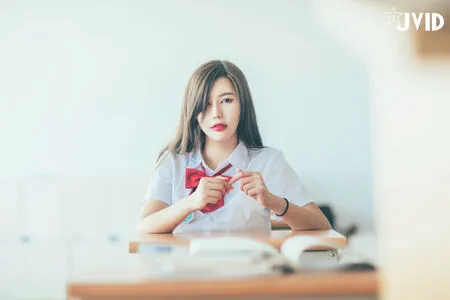 Shen Xinyu Thumbnail Picture