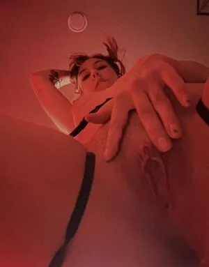 Shenoa Sins Thumbnail Picture