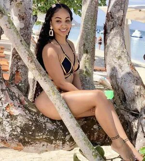 Shenseea OnlyFans Leaked Free Thumbnail Picture - #KpZ1PIW0cp