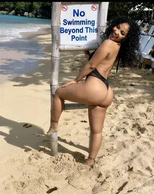 Shenseea OnlyFans Leaked Free Thumbnail Picture - #vraynJMvyS