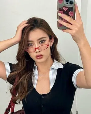 Sherryyy Xia OnlyFans Leaked Free Thumbnail Picture - #ZJHKVoFMod