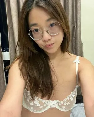 Sheryll C H Thumbnail Picture
