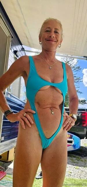 Sheswitmefree OnlyFans Leaked Free Thumbnail Picture - #MbVweU52bd