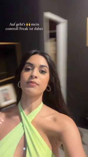 Shirin Azami OnlyFans Leaked Free Thumbnail Picture - #LnAdlnroXi