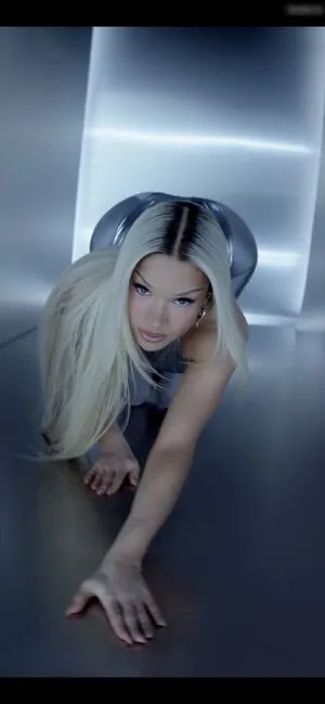 Shirin David OnlyFans Leaked Free Thumbnail Picture - #uehU4sBe43