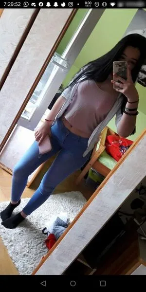 Shmihle OnlyFans Leaked Free Thumbnail Picture - #N1OTIe63UG