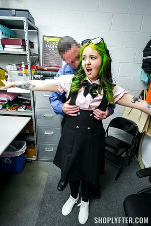 Shoplyfter OnlyFans Leaked Free Thumbnail Picture - #eHruhrATYS