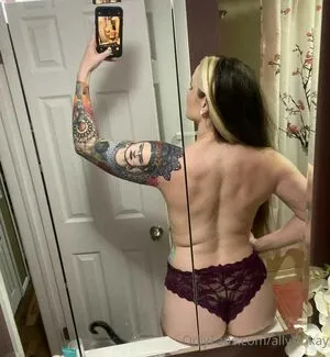 Sienna Day OnlyFans Leaked Free Thumbnail Picture - #PEnTHvibnd