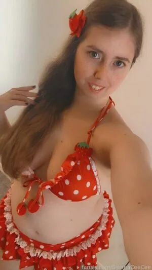 Siennaceecee OnlyFans Leaked Free Thumbnail Picture - #SkeH3gLMGU