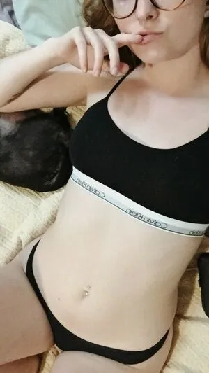 Sigh Hannah Thumbnail Picture