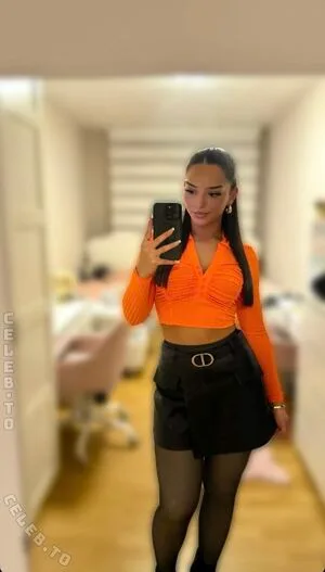 Silaa40 OnlyFans Leaked Free Thumbnail Picture - #DNGlo1Kgbe