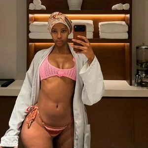 Silent User OnlyFans Leaked Free Thumbnail Picture - #dmlZDDun08