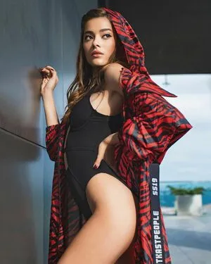 Simay Barlas OnlyFans Leaked Free Thumbnail Picture - #Kau98kzn5s