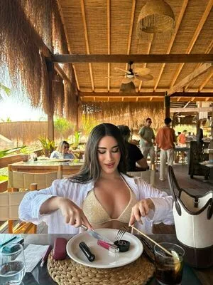 Simayyeceee OnlyFans Leaked Free Thumbnail Picture - #x3EWQVxi1X