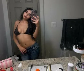 Simmarss OnlyFans Leaked Free Thumbnail Picture - #REaCF1livX