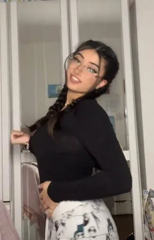 Simmy B Kaur OnlyFans Leaked Free Thumbnail Picture - #BaIGGC6eZf