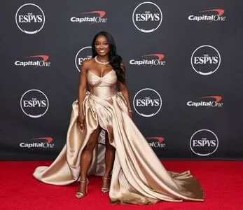Simone Biles OnlyFans Leaked Free Thumbnail Picture - #6JBY0DHiVU