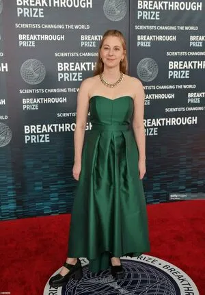 Simone Giertz OnlyFans Leaked Free Thumbnail Picture - #F8RBxnboa4