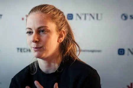 Simone Giertz OnlyFans Leaked Free Thumbnail Picture - #G9xbr29bMU