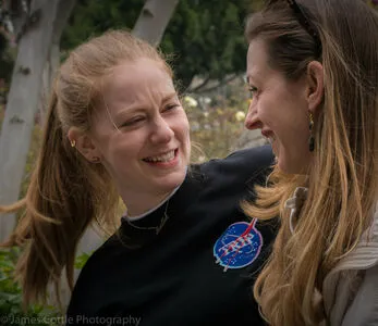 Simone Giertz OnlyFans Leaked Free Thumbnail Picture - #at0tlX8B8U