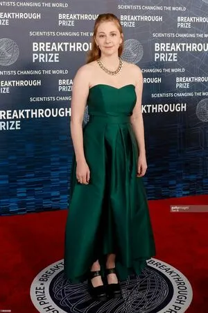 Simone Giertz OnlyFans Leaked Free Thumbnail Picture - #u43542TMPa