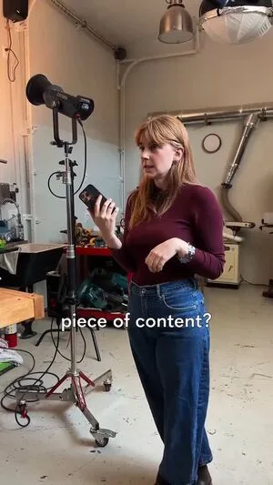 Simone Giertz OnlyFans Leaked Free Thumbnail Picture - #x4YuWCXjIp