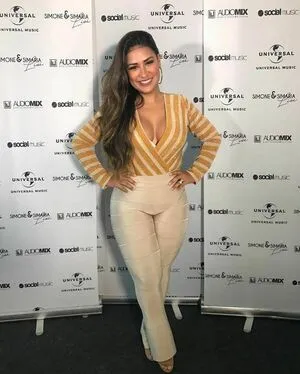 Simone Mendes OnlyFans Leaked Free Thumbnail Picture - #sK6TpN6qn3