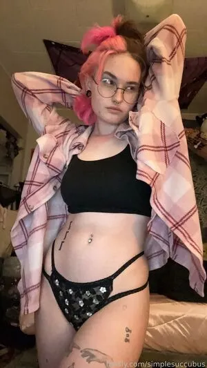 Simplesuccubus OnlyFans Leaked Free Thumbnail Picture - #di74B5aKfk