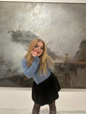 Simunka Show OnlyFans Leaked Free Thumbnail Picture - #uPYbAtMxYG