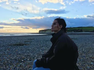 Sinead Harnett Thumbnail Picture