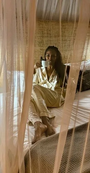 Sinitta Thumbnail Picture
