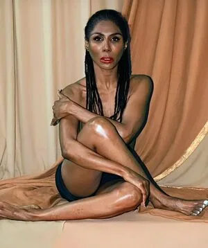 Sinitta OnlyFans Leaked Free Thumbnail Picture - #qOWw6ChQNz