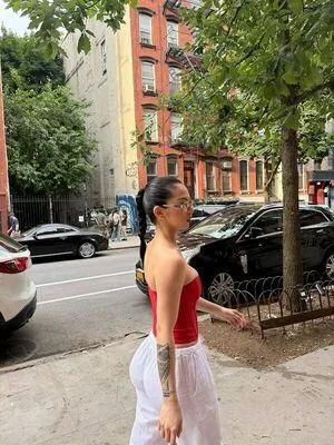 Siobe Lim Thumbnail Picture