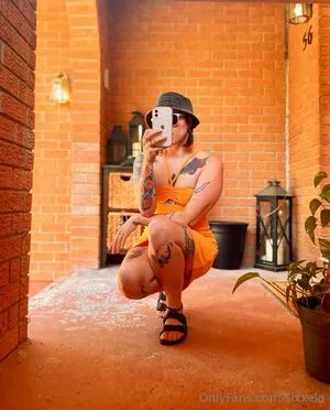 Sixxela OnlyFans Leaked Free Thumbnail Picture - #PR4NeO5c03