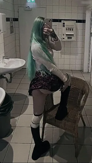 Skinwalkerleyla Thumbnail Picture