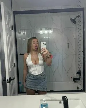 Skye Raya OnlyFans Leaked Free Thumbnail Picture - #4MR8iSHIJO